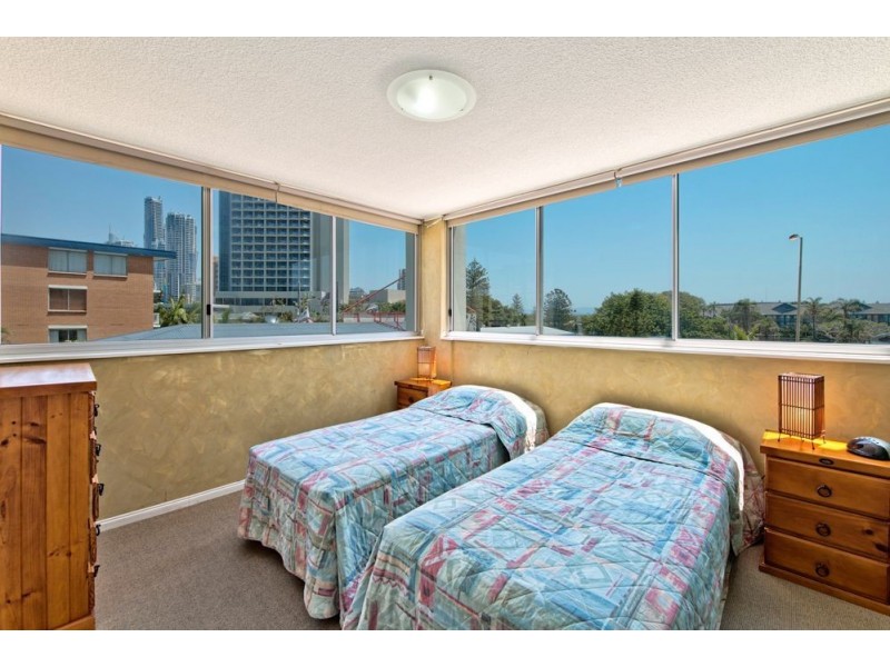 2 Ocean Avenue, Surfers Paradise QLD 4217