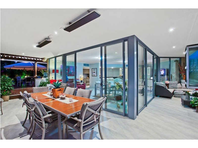 1 Ocean Street, Burleigh Heads QLD 4220