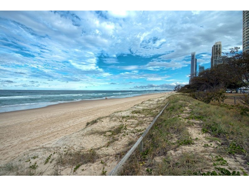 2 Ocean Avenue, Surfers Paradise QLD 4217