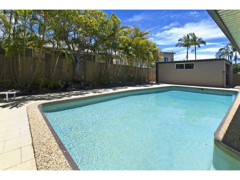 12 Nimrud Street, Southport QLD 4215