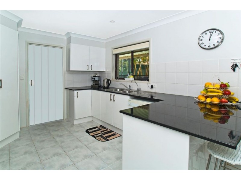 12 Nimrud Street, Southport QLD 4215
