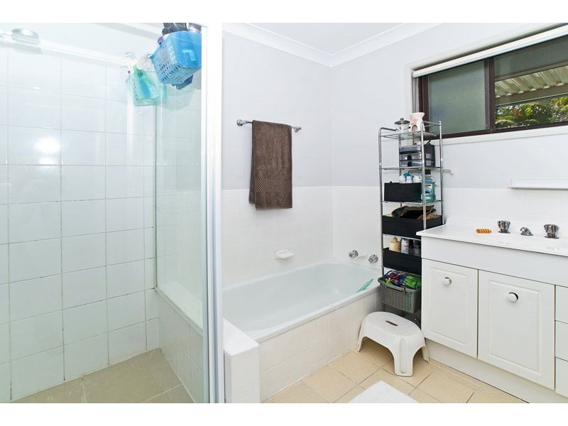 12 Nimrud Street, Southport QLD 4215