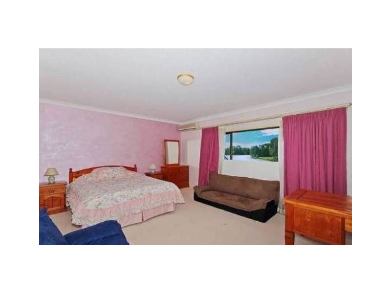 90 Manly Drive, Robina QLD 4226