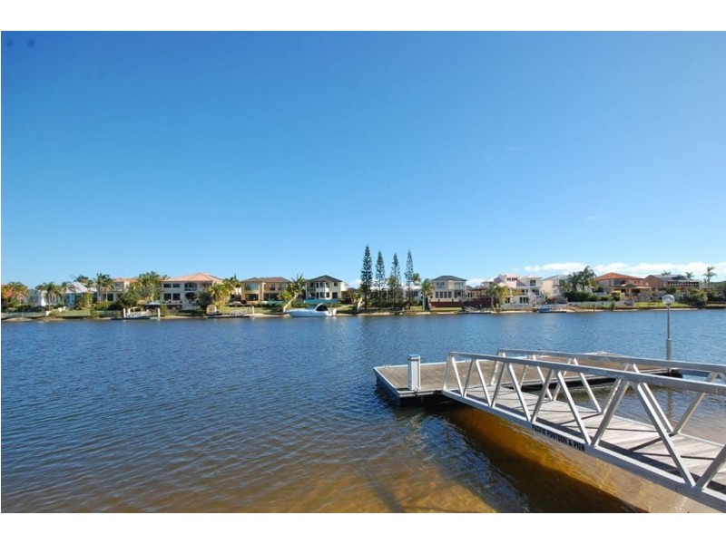 28 Charolais Crescent, Benowa Waters QLD 4217