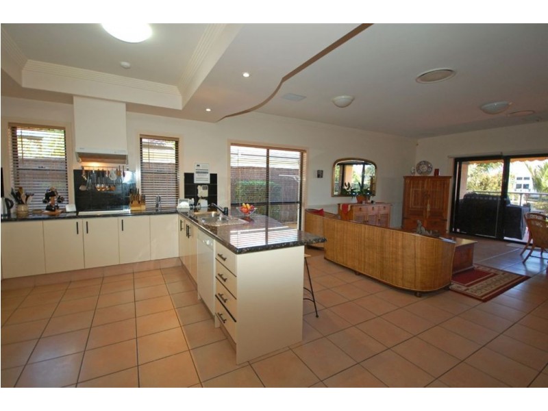 28 Charolais Crescent, Benowa Waters QLD 4217