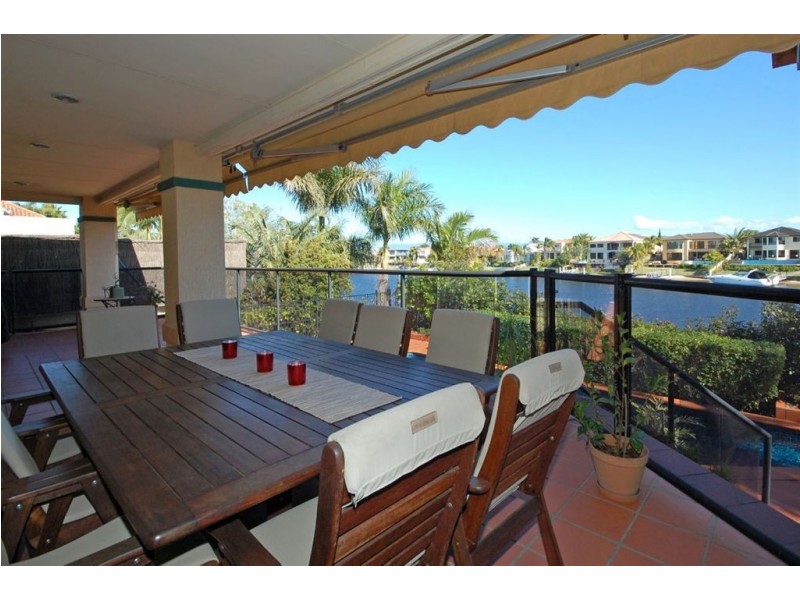 28 Charolais Crescent, Benowa Waters QLD 4217