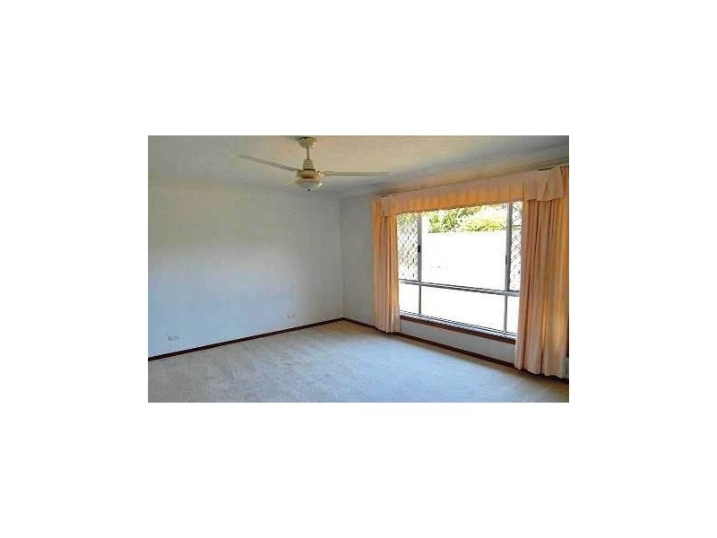 5 Inveray Ave, Benowa Waters QLD 4217