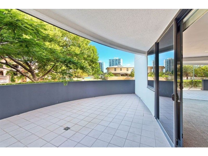 102/6 Tarcoola Crescent, Chevron Island QLD 4217