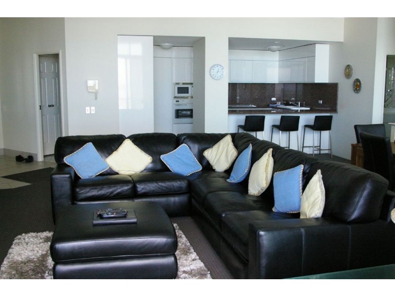 91/177 Old Burleigh Rd, Broadbeach QLD 4218