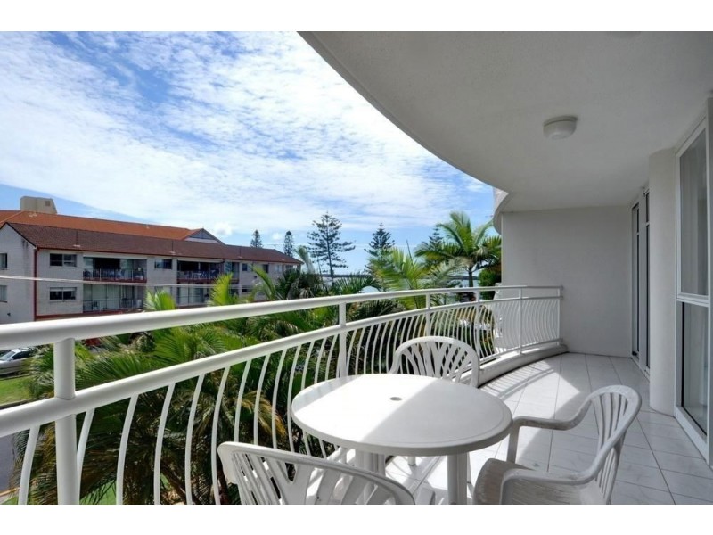 1 i/510 Marine Parade, Biggera Waters QLD 4216