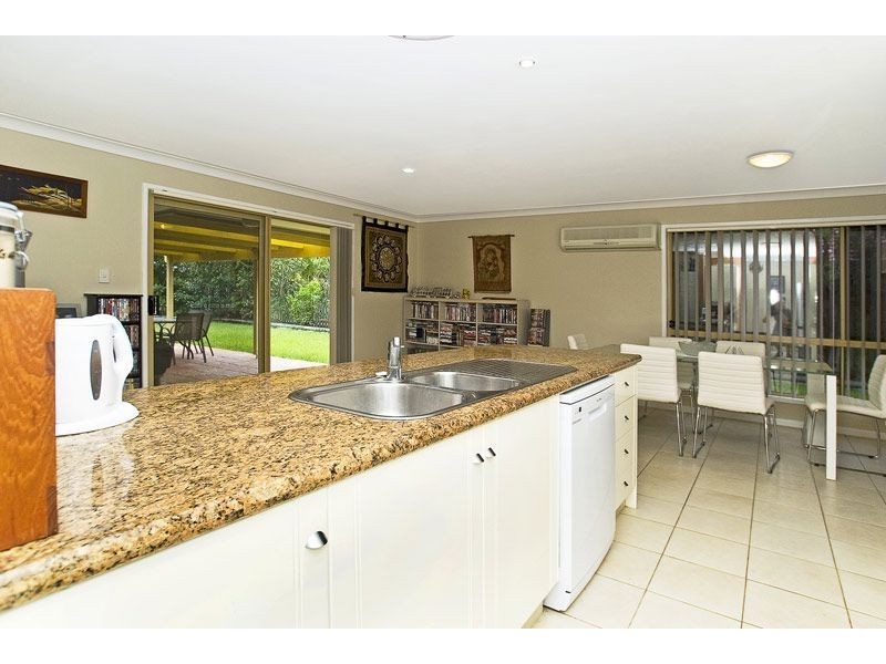 27 Springsure Drive, Mudgeeraba QLD 4213