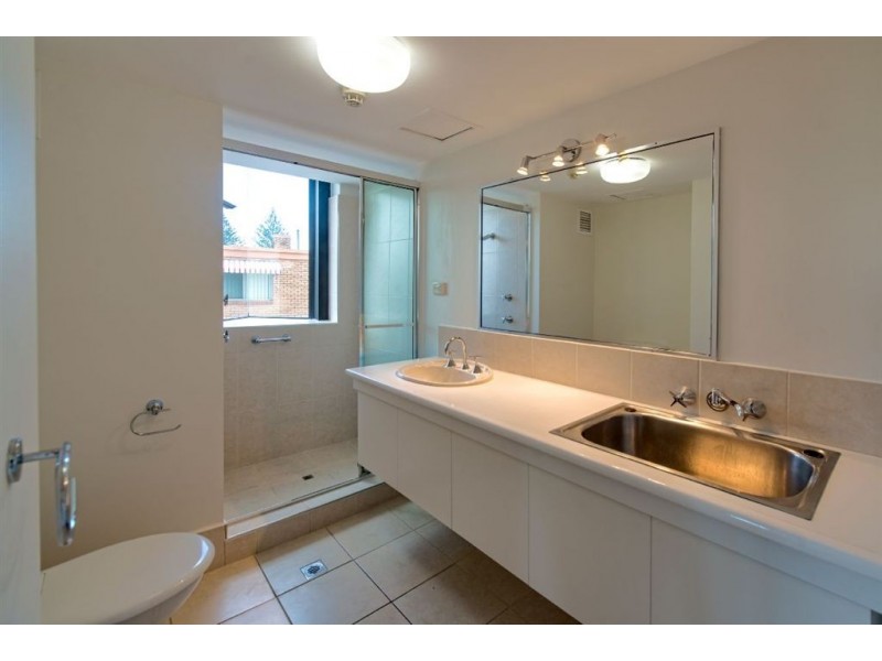 307/70 Remembrance Drive, Surfers Paradise QLD 4217