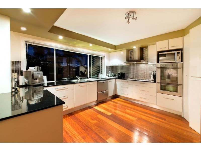 30 Charolais Crescent, Benowa Waters QLD 4217