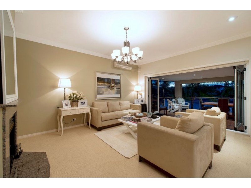 30 Charolais Crescent, Benowa Waters QLD 4217