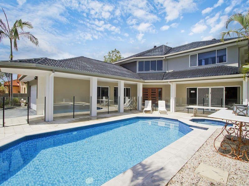 30 Charolais Crescent, Benowa Waters QLD 4217