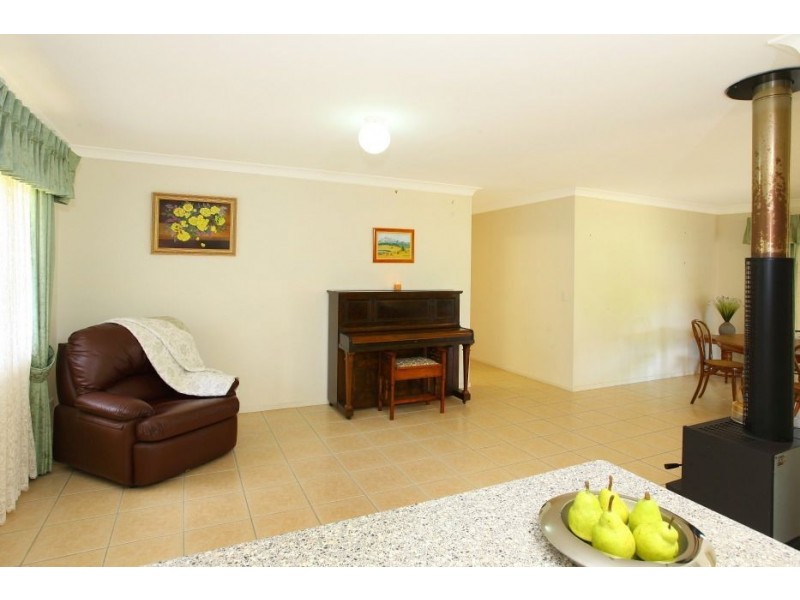 10 Kathleen Crescent, Beaudesert QLD 4285