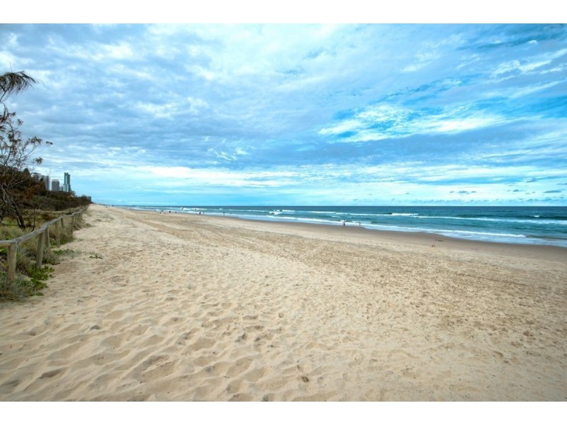 2 Ocean Ave, Surfers Paradise QLD 4217