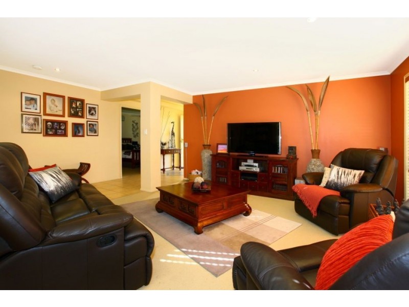 21 Lillywood Circuit, Crestwood Heights, Molendinar QLD 4214