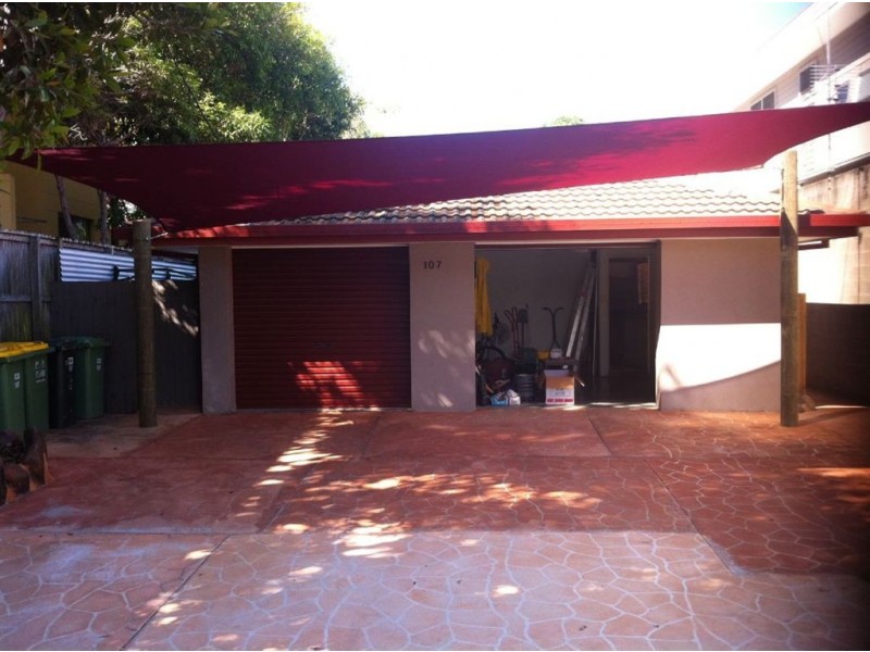 2/107 Dolphin Ave, Mermaid Beach QLD 4218