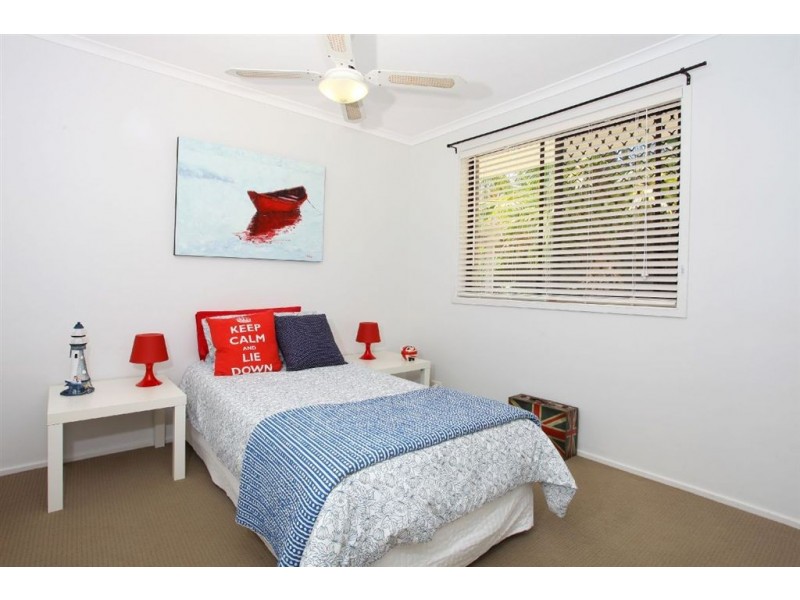 13 Nemo Street, Ashmore QLD 4214