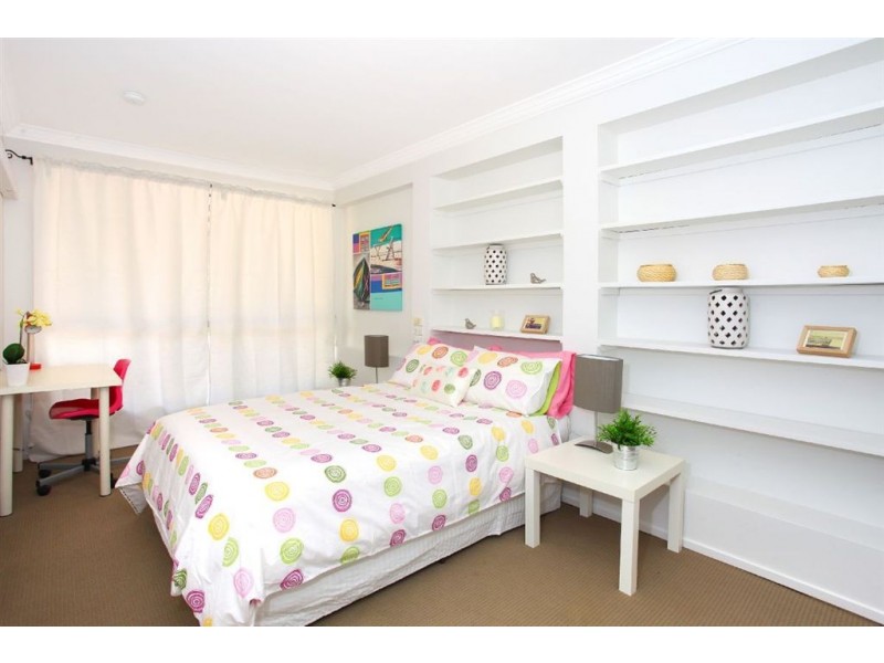 13 Nemo Street, Ashmore QLD 4214