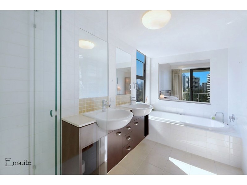 18 Fern Street, Surfers Paradise QLD 4217