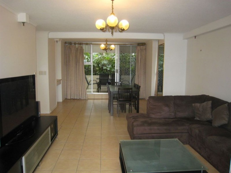 1/40 Ferny Ave, Surfers Paradise QLD 4217