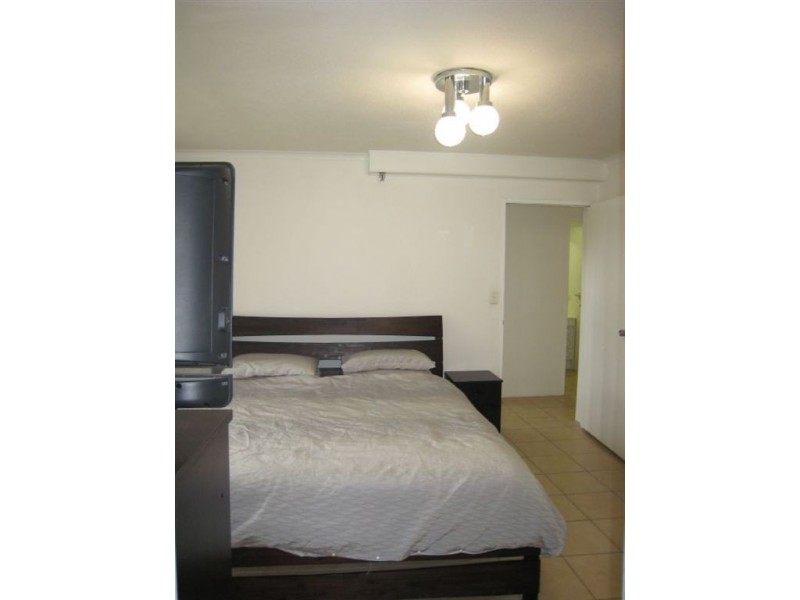 1/40 Ferny Ave, Surfers Paradise QLD 4217