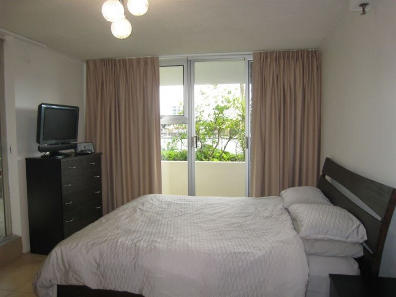 1/40 Ferny Ave, Surfers Paradise QLD 4217