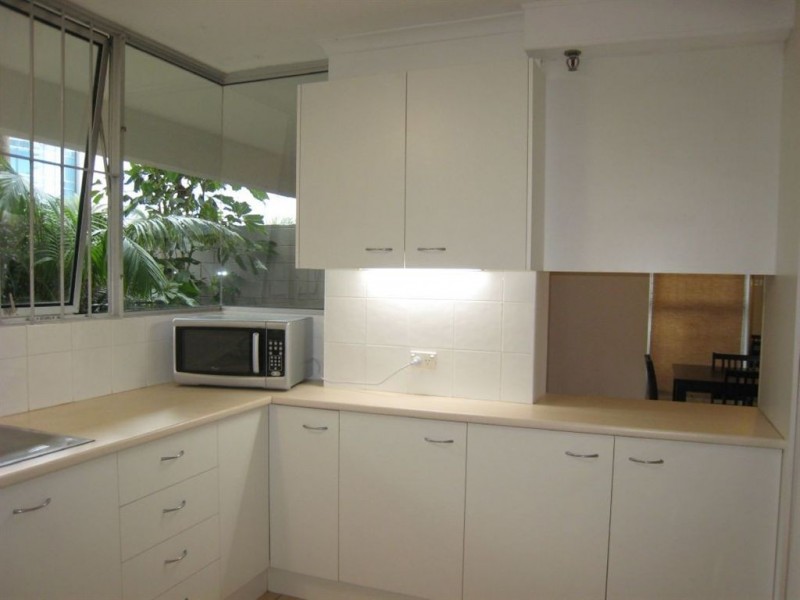 1/40 Ferny Ave, Surfers Paradise QLD 4217