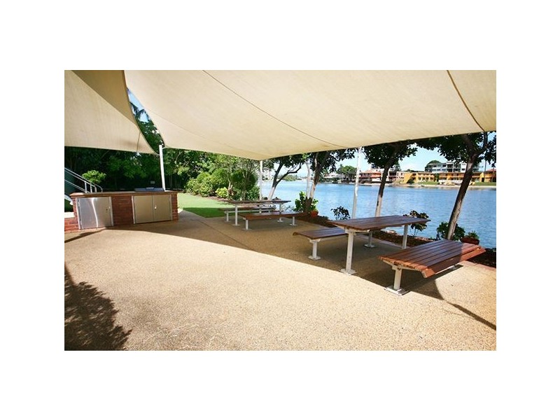 1/40 Ferny Ave, Surfers Paradise QLD 4217