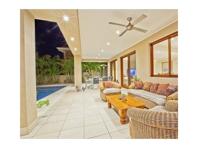 48 Charolais Crescent, Benowa Waters QLD 4217