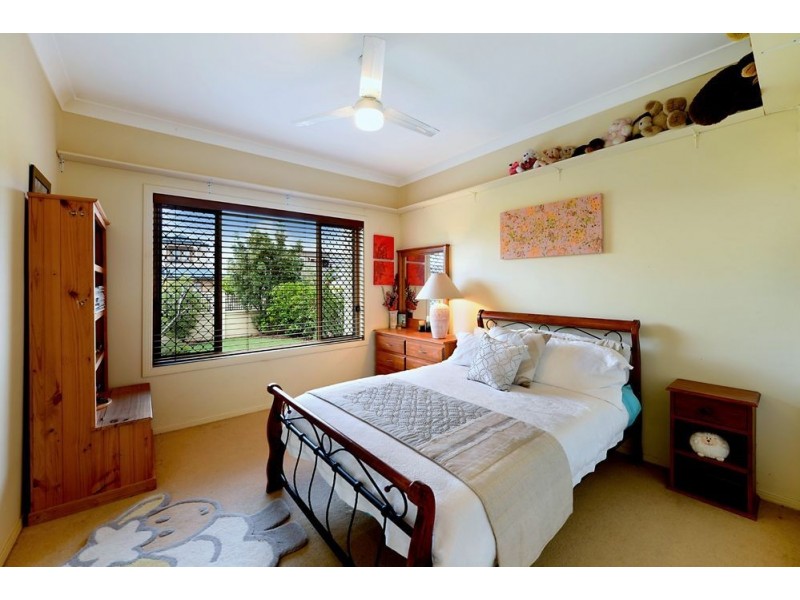 10 Annies Court, Benowa Waters QLD 4217