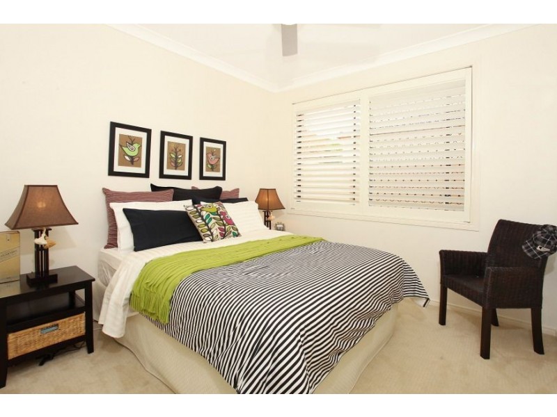 13 Renate Way, Benowa Waters QLD 4217