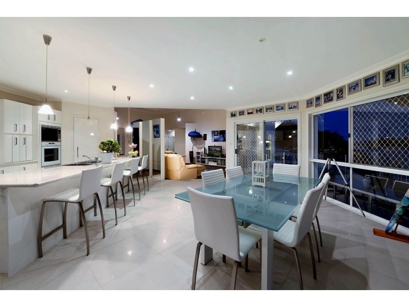 58 Rumrunner Street, Mermaid Waters QLD 4218