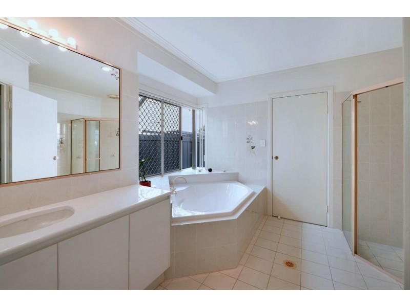 58 Rumrunner Street, Mermaid Waters QLD 4218