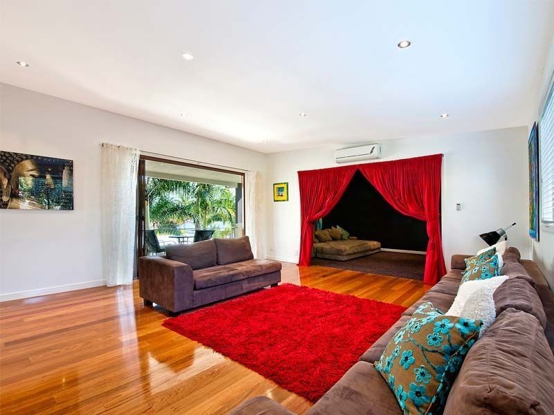 Broadbeach Waters QLD 4218