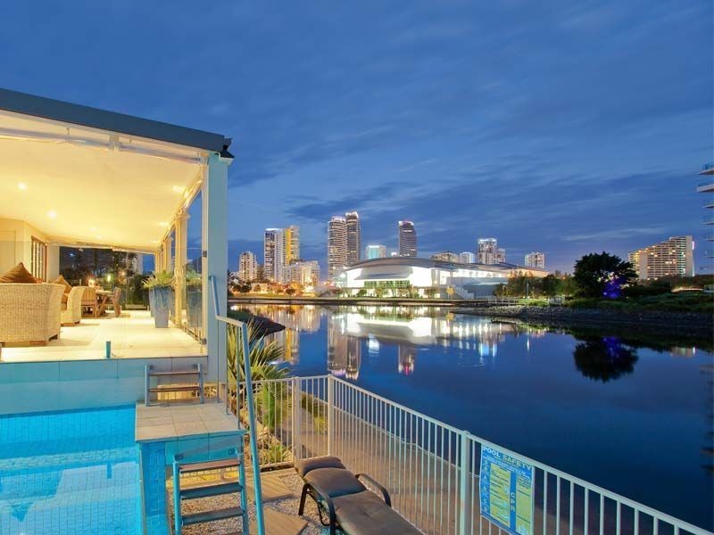 Broadbeach Waters QLD 4218