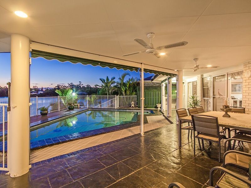 18 Mornington Tce, Robina QLD 4226