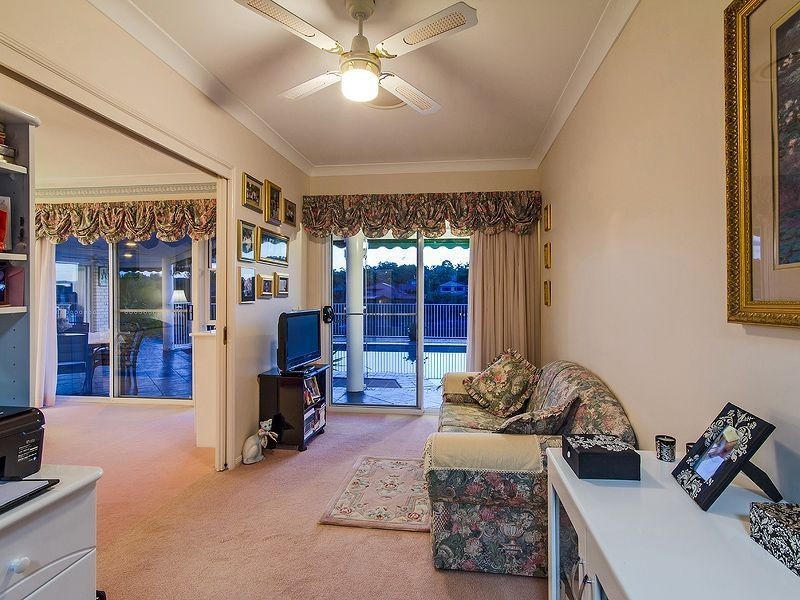 18 Mornington Tce, Robina QLD 4226