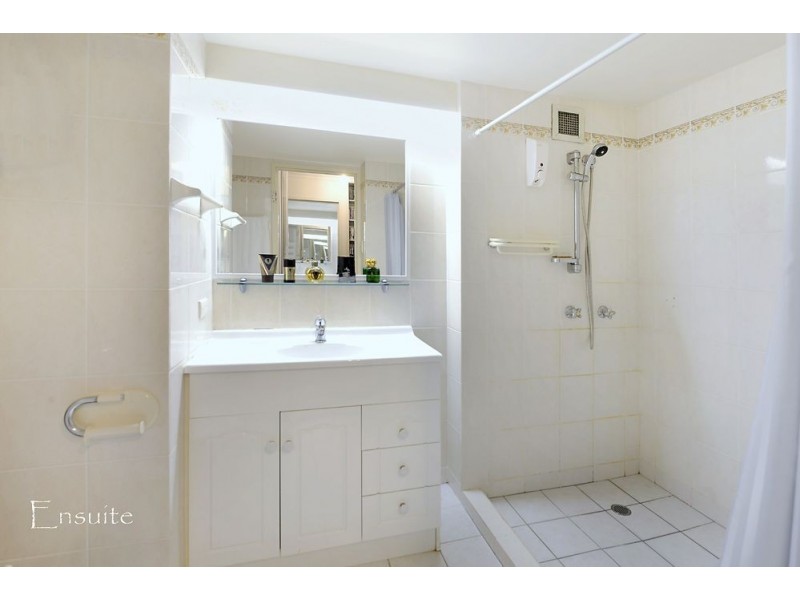 20/1 Peninsular Drive, Surfers Paradise QLD 4217