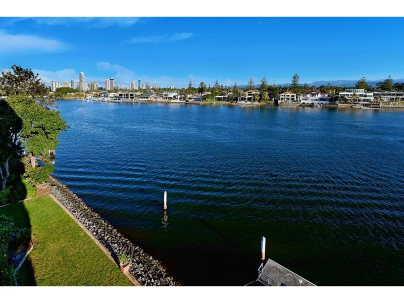 20/1 Peninsular Drive, Surfers Paradise QLD 4217