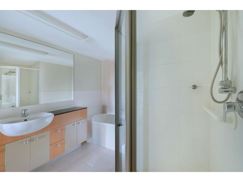 386/21 Cypress Avenue, Surfers Paradise QLD 4217