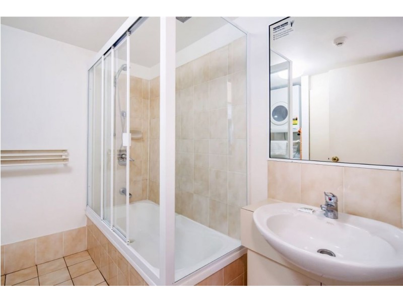 28/36 Australia Avenue, Broadbeach QLD 4218