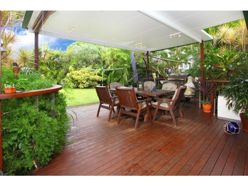 114 Falconer Street, Southport QLD 4215
