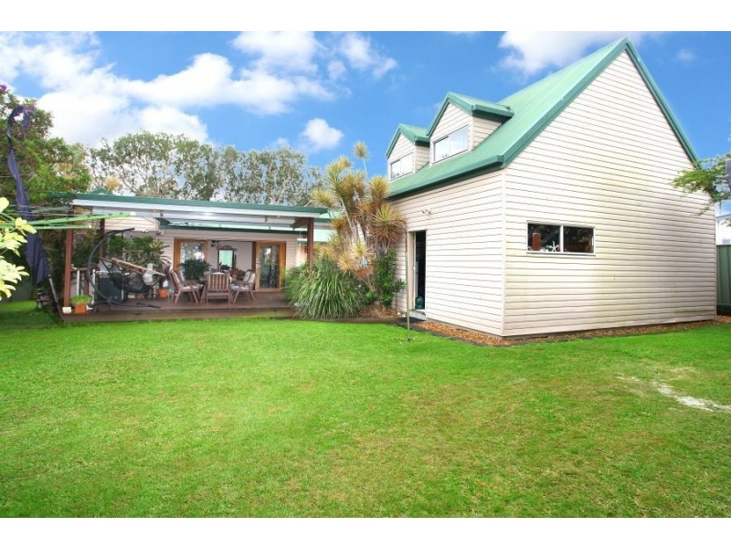 114 Falconer Street, Southport QLD 4215