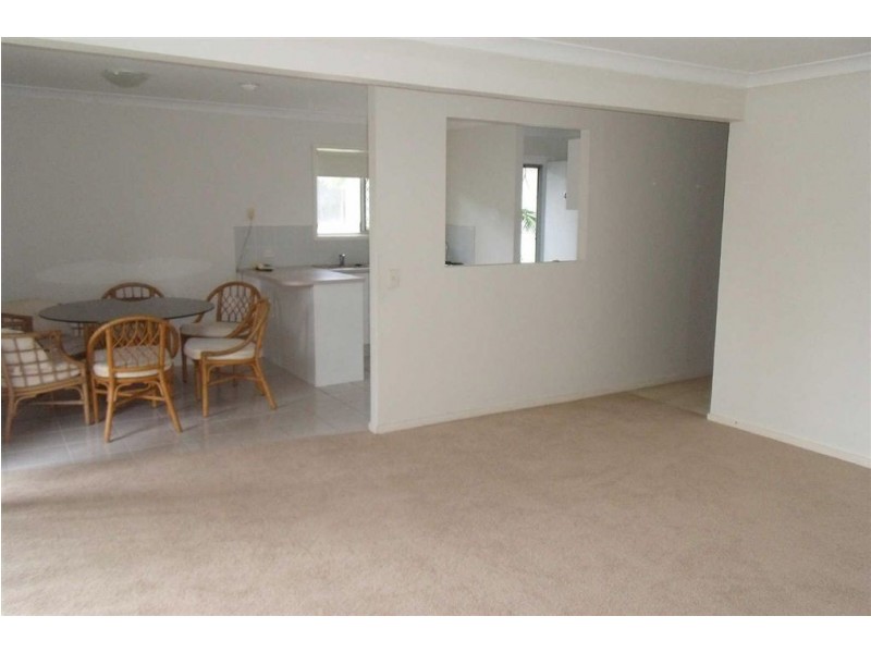 4/20 Philip Avenue “Serene Court”, Broadbeach QLD 4218