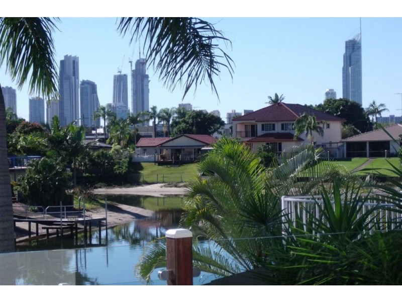 64 Claymore Cres, Sorrento QLD 4217