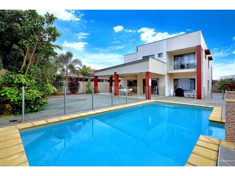 57 East Quay Drive, Biggera Waters QLD 4216