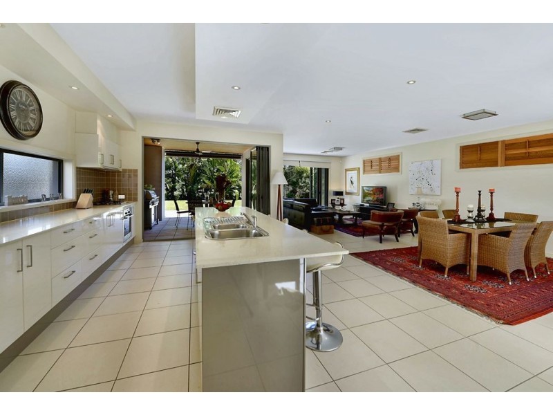 38 Lakelands Drive, Merrimac QLD 4226